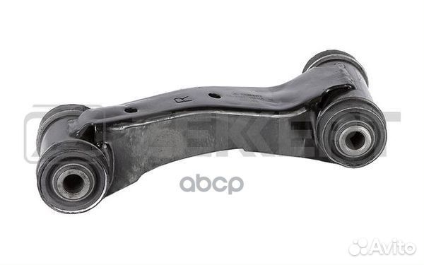 Рычаг подвески попереч. перед. верх. прав. Infi