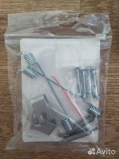 Ремкомплект задних колодок TRW для Micra,Note,Clio