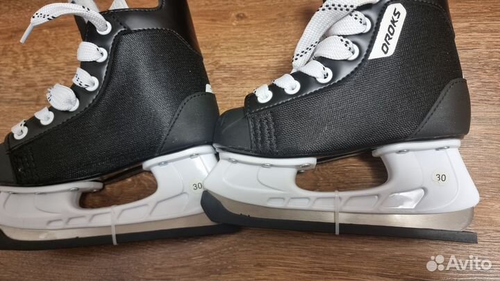 Коньки хоккейные детские Oroks (Декатлон) 30 р