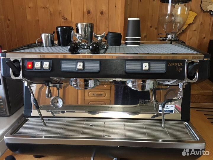 Кофемашина, кофемолка, всё для кофейни