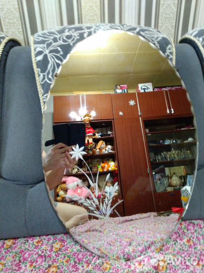 Зеркало овальное