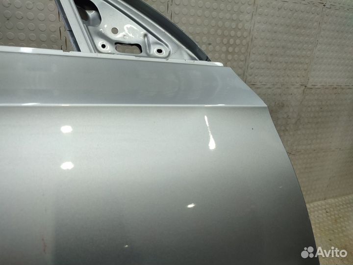 Дверь передняя правая Skoda Rapid 2012