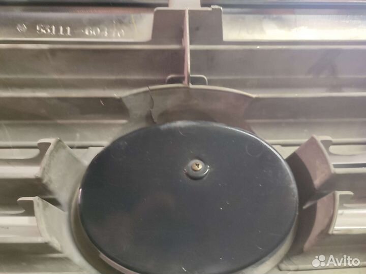 Решëтка тойота ленд крузер сигнус 2005 г