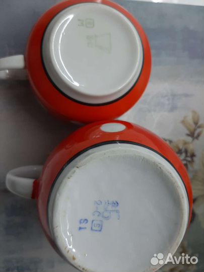 Молочник-сливочник и чашка