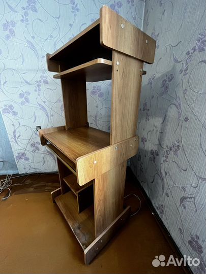 Компьютерный столик бу