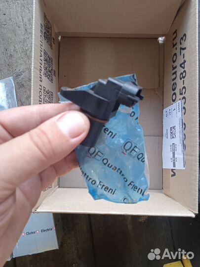 Датчик положения распредвала Mercedes