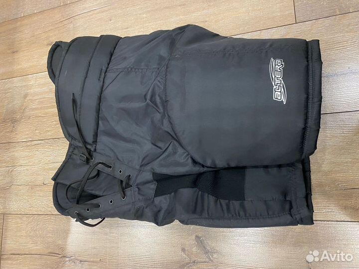 Хоккейные шорты 38 размер