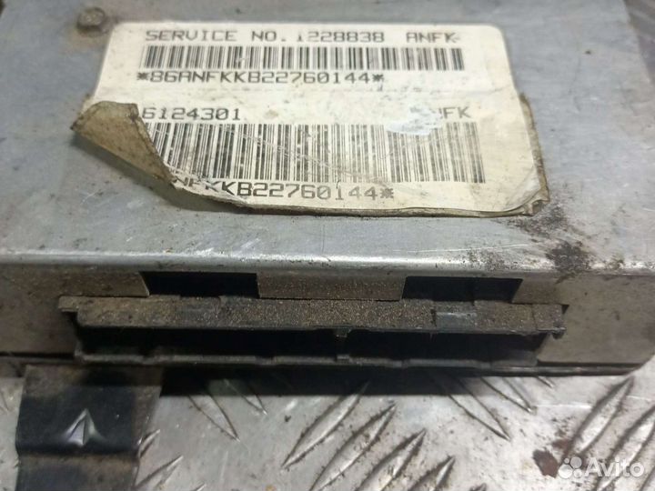 Блок эбу на Isuzu Rodeo 3.1 GM