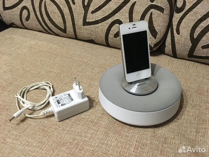 Док станция Philips + iPhone