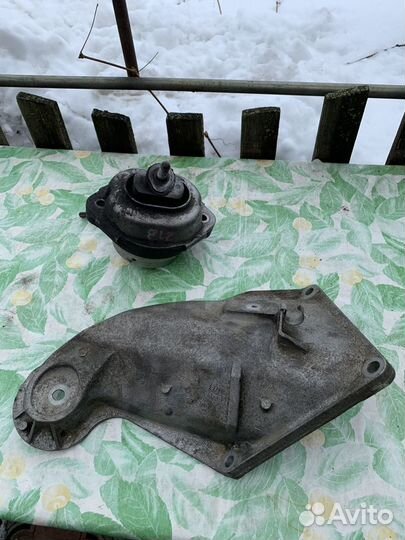 Подушка двигателя BMW X5