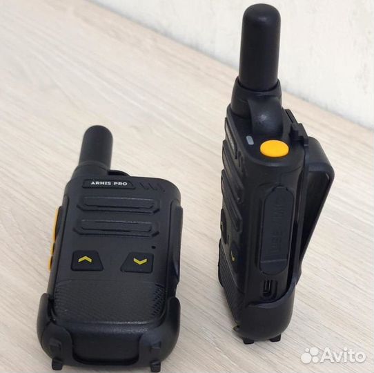 Рация с наушником, радиостанция с гарнитурой