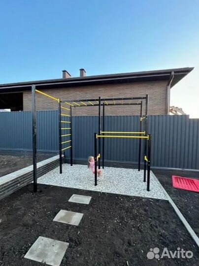 Спортивная площадка уличная