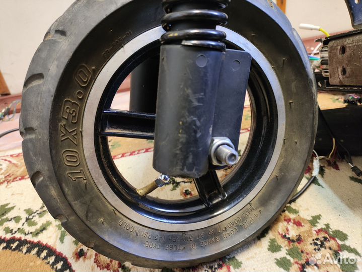 Колесо на электросамокат kugoo m4, m4 pro