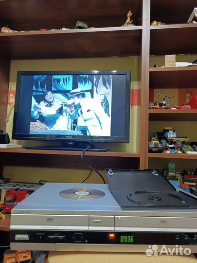 Видеомагнитофон DVD/VHS Sony SLV-D970P