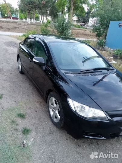 Honda Civic 1.8 AT, 2007, 323 327 км