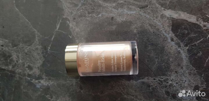 Рассыпчатая пудра Clarins