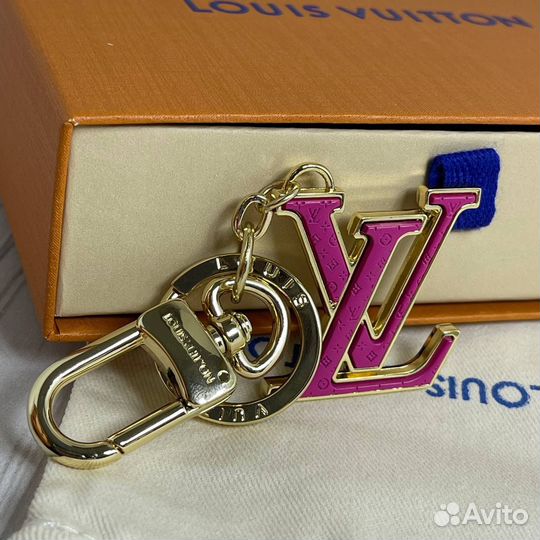 Брелок louis vuitton значок