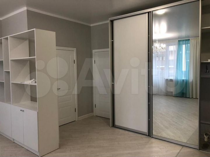 2-к. квартира, 60 м², 4/9 эт.
