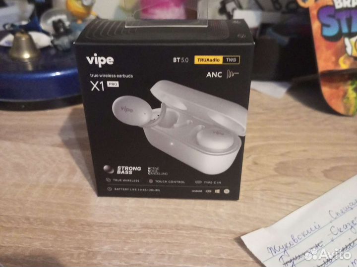 Беспроводные наушники новые