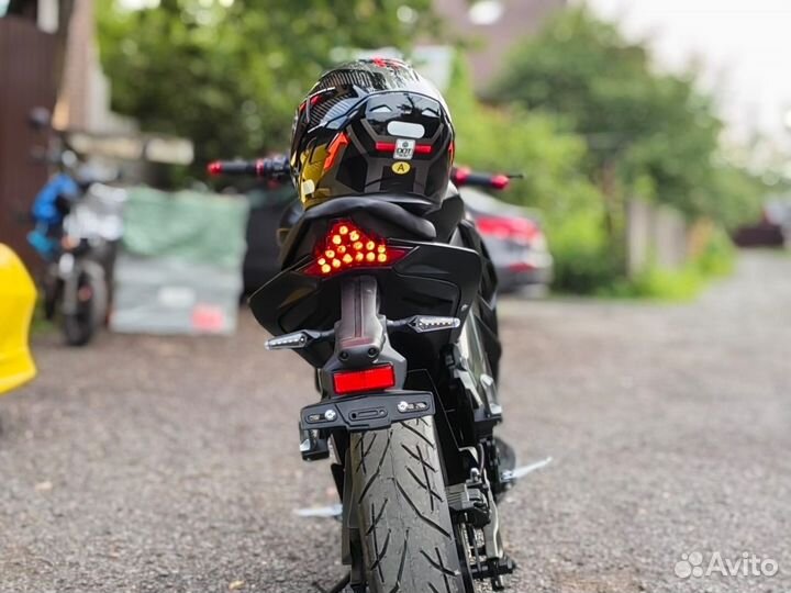 Электромотоцикл Kawasaki Z1000