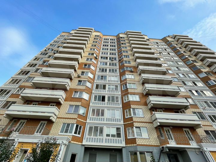 2-к. квартира, 66,1 м², 14/14 эт.