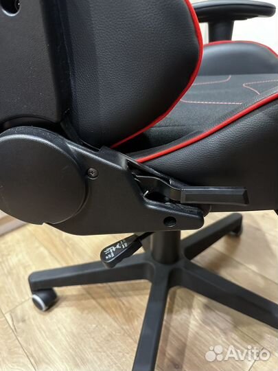 Кресло игровое zombie Thunder 1