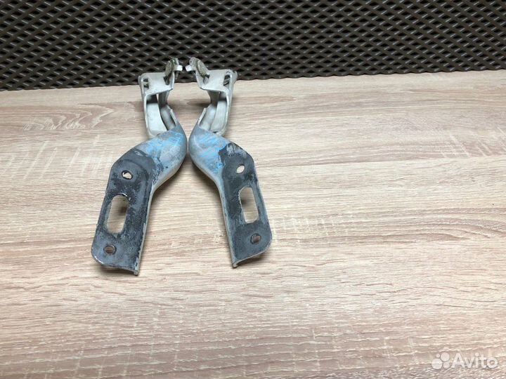 Петля капота Honda Civic FD 2008