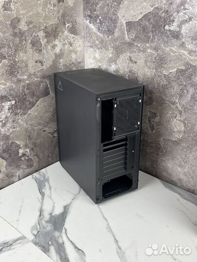 Корпус Ginzzu CL150 Черный