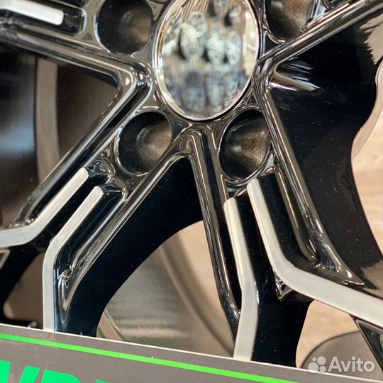 Новые диски Ivision 5602 R18 на Skoda/Audi/VW