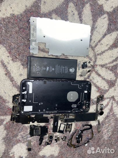 iPhone 7, 32 ГБ