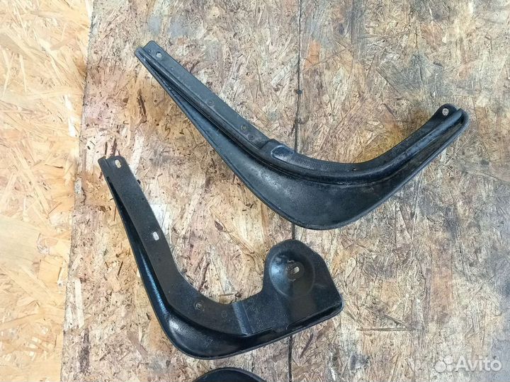 Брызговик задний Skoda Octavia A5