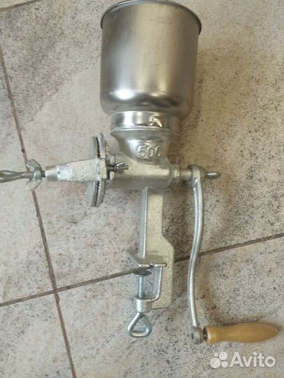 Крупорушка, зернодробилка