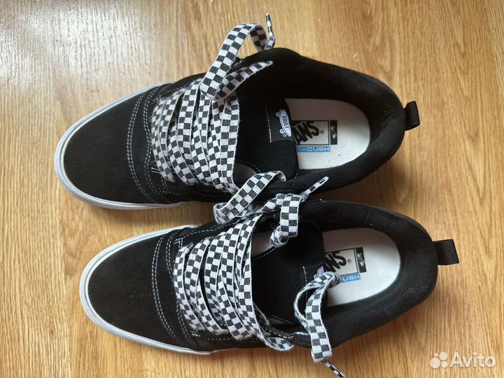 Кроссовки vans