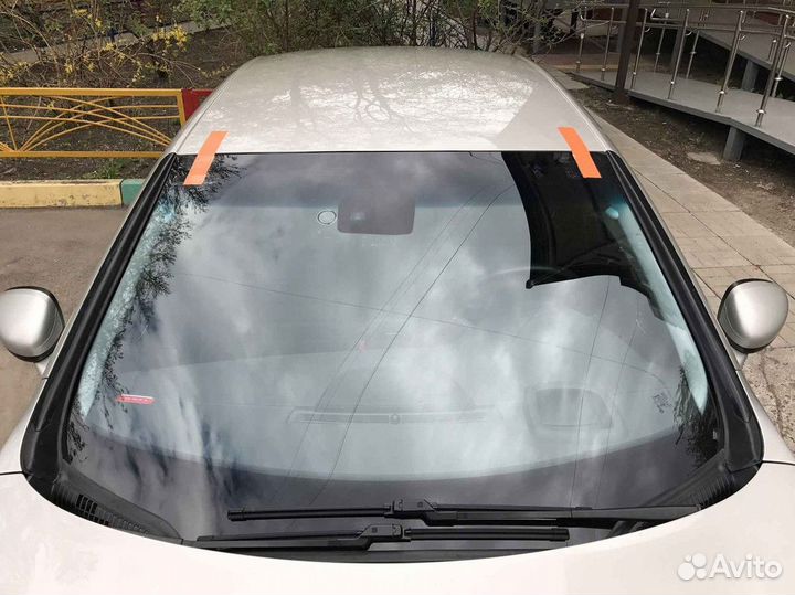 Стекло заднее Пежо Партнер