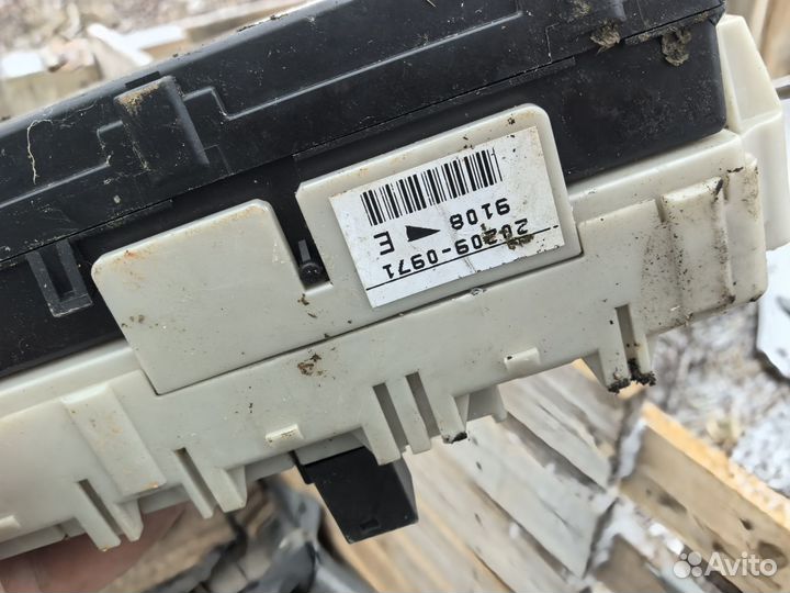 Блок реле Галант 8