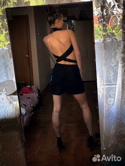 Платья, свитшоты, джинсы