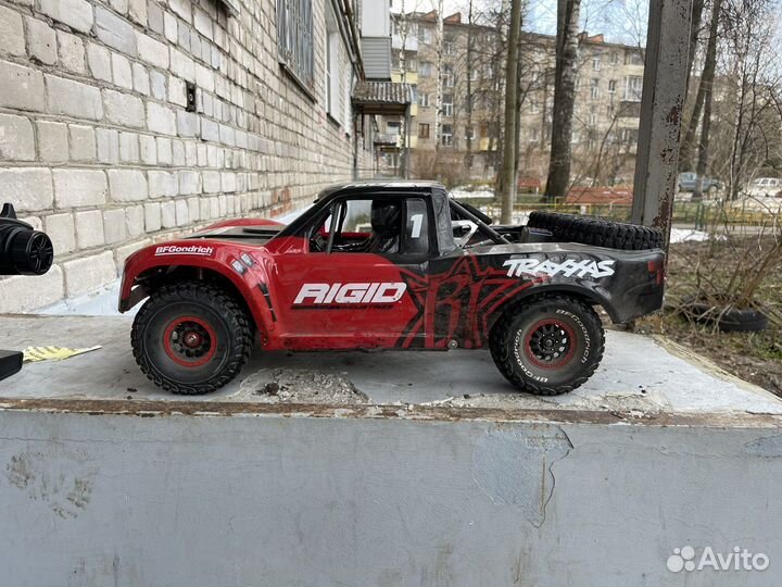 Traxxas UDR 1/7