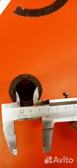 Съёмник корончатый