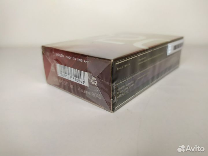 Escentric Molecules Molecule02