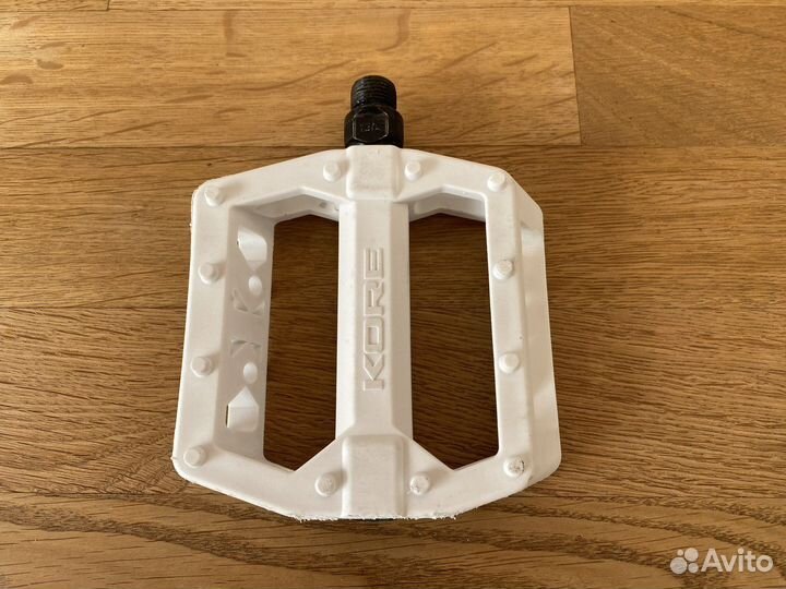 Педали Kore Rivera Thermo 9/16