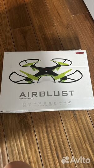 Квадрокоптер игрушка