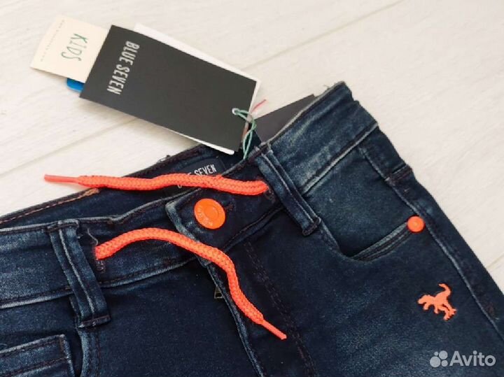 Джинсы