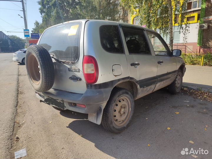 В разборе Chevrolet Niva