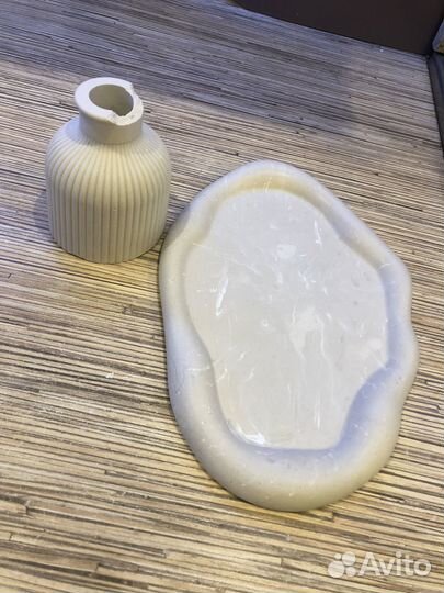 Ваза и подставка для украшений (комплект)