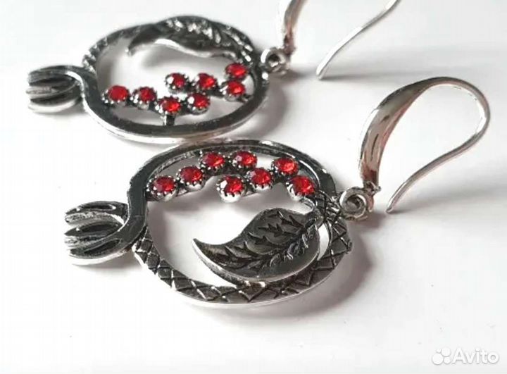 Серьги Гранат, цвет серебро