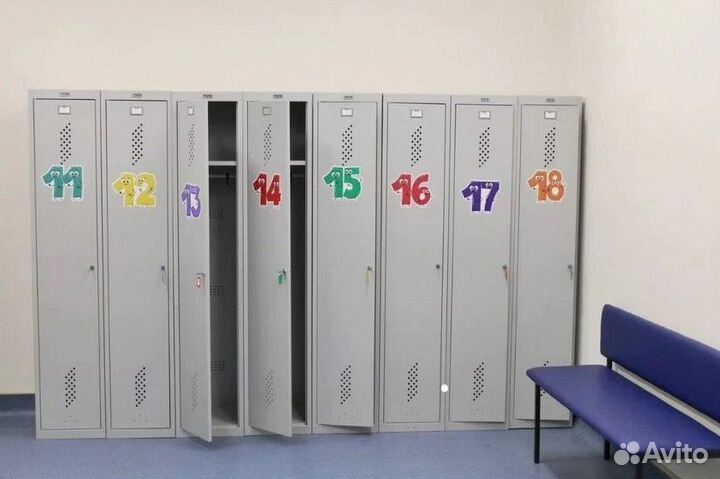 Шкаф металлический для одежды