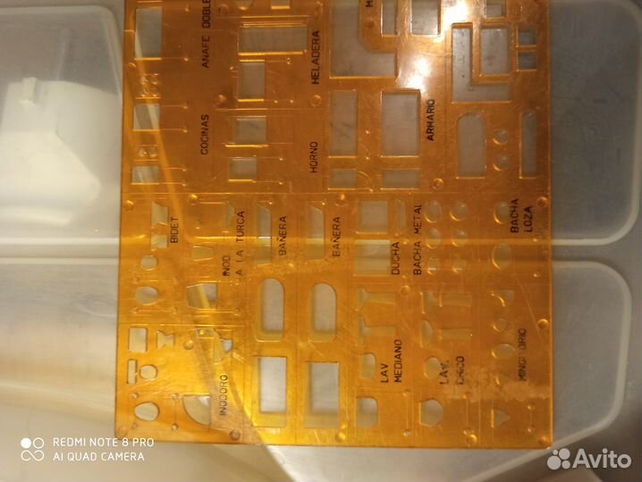 Чертежный трафарет