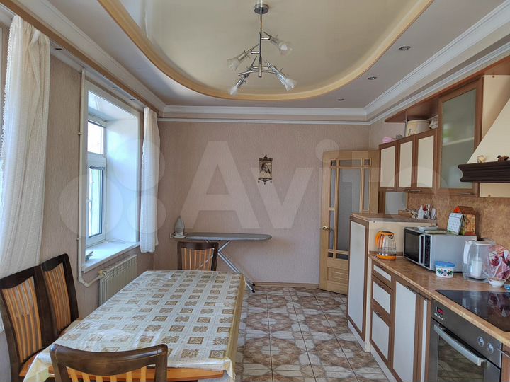 2-к. квартира, 48,3 м², 1/3 эт.