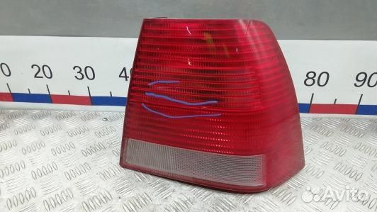 Фонарь задний правый volkswagen bora 1 (UBE07MY01)