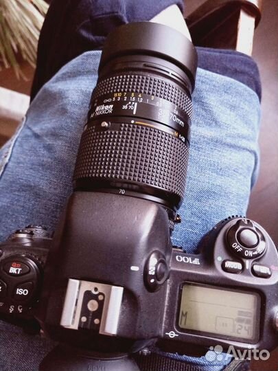 Nikon f100 с бат.ручкой